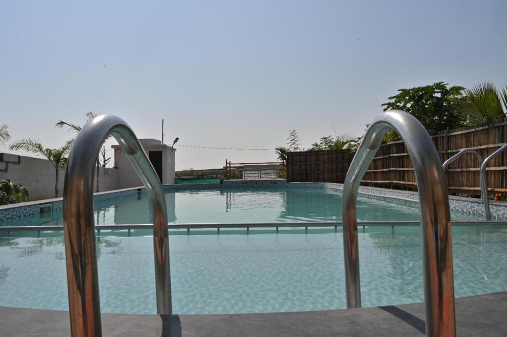 Apna Farmhouse - Private Villa With Pool & Play Area - Near Fort -15 Min To Ellora Caves Daulatabad المظهر الخارجي الصورة