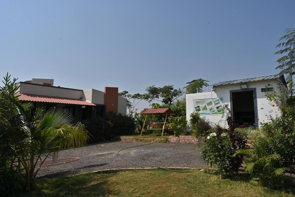 Apna Farmhouse - Private Villa With Pool & Play Area - Near Fort -15 Min To Ellora Caves Daulatabad المظهر الخارجي الصورة