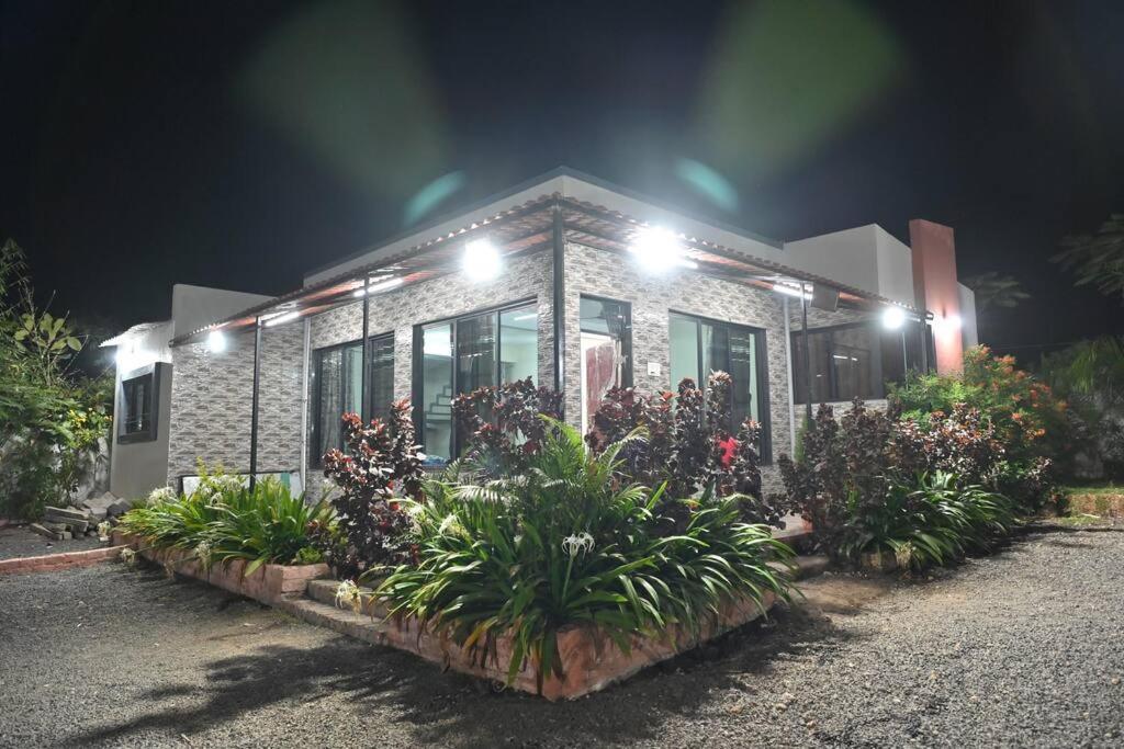 Apna Farmhouse - Private Villa With Pool & Play Area - Near Fort -15 Min To Ellora Caves Daulatabad المظهر الخارجي الصورة